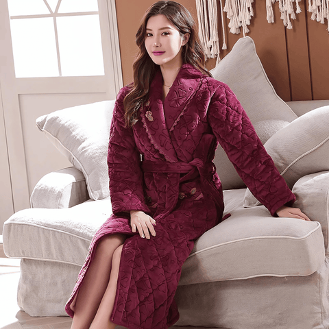 Robe de chambre femme avec ceinture pour ajuster la coupe