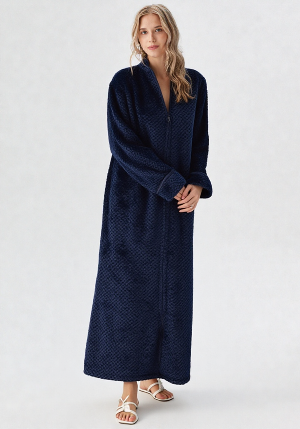 Vue de dos ou tombé, robe de chambre zippée polaire femme