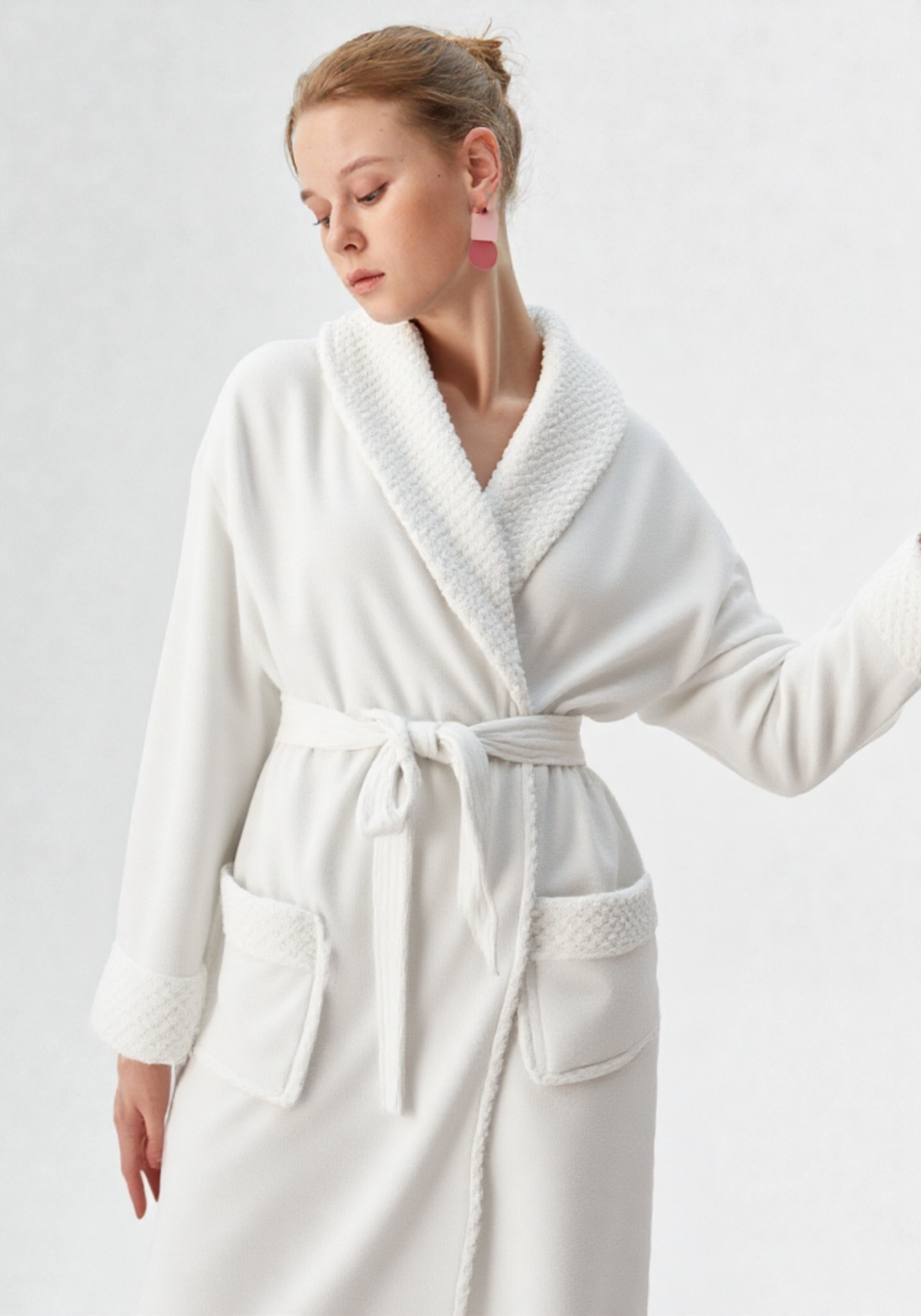 Détail matière et finitions, robe de chambre polaire longue femme