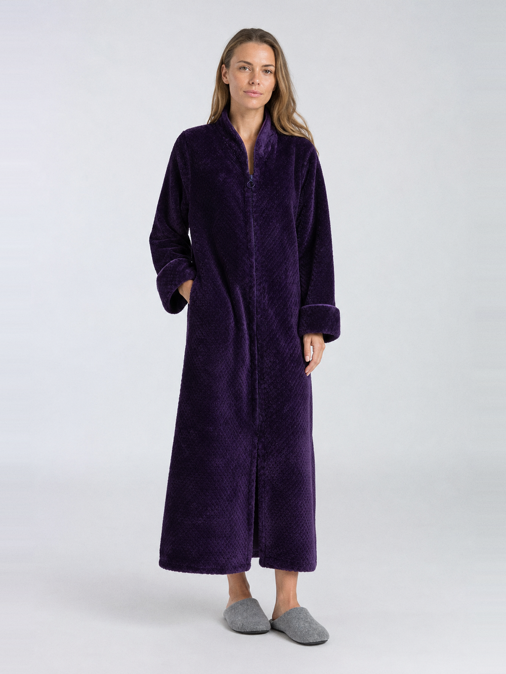 Peignoir femme polaire zippé – portée de face