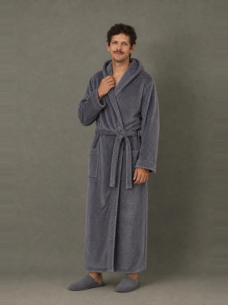 Peignoir homme long capuche – portée de face