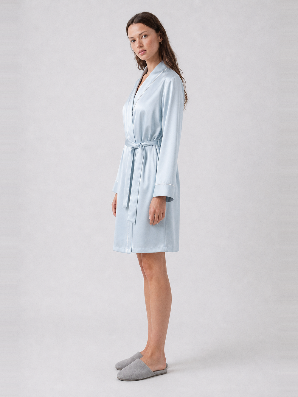 Peignoir kimono soie femme – longueur portée de profil
