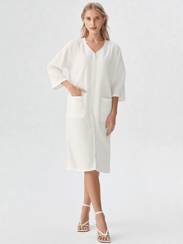 Robe de chambre courte zippée femme, vue portée, blanc, court, femme, hiver, leger, maternite, polaire, uni, zip, été