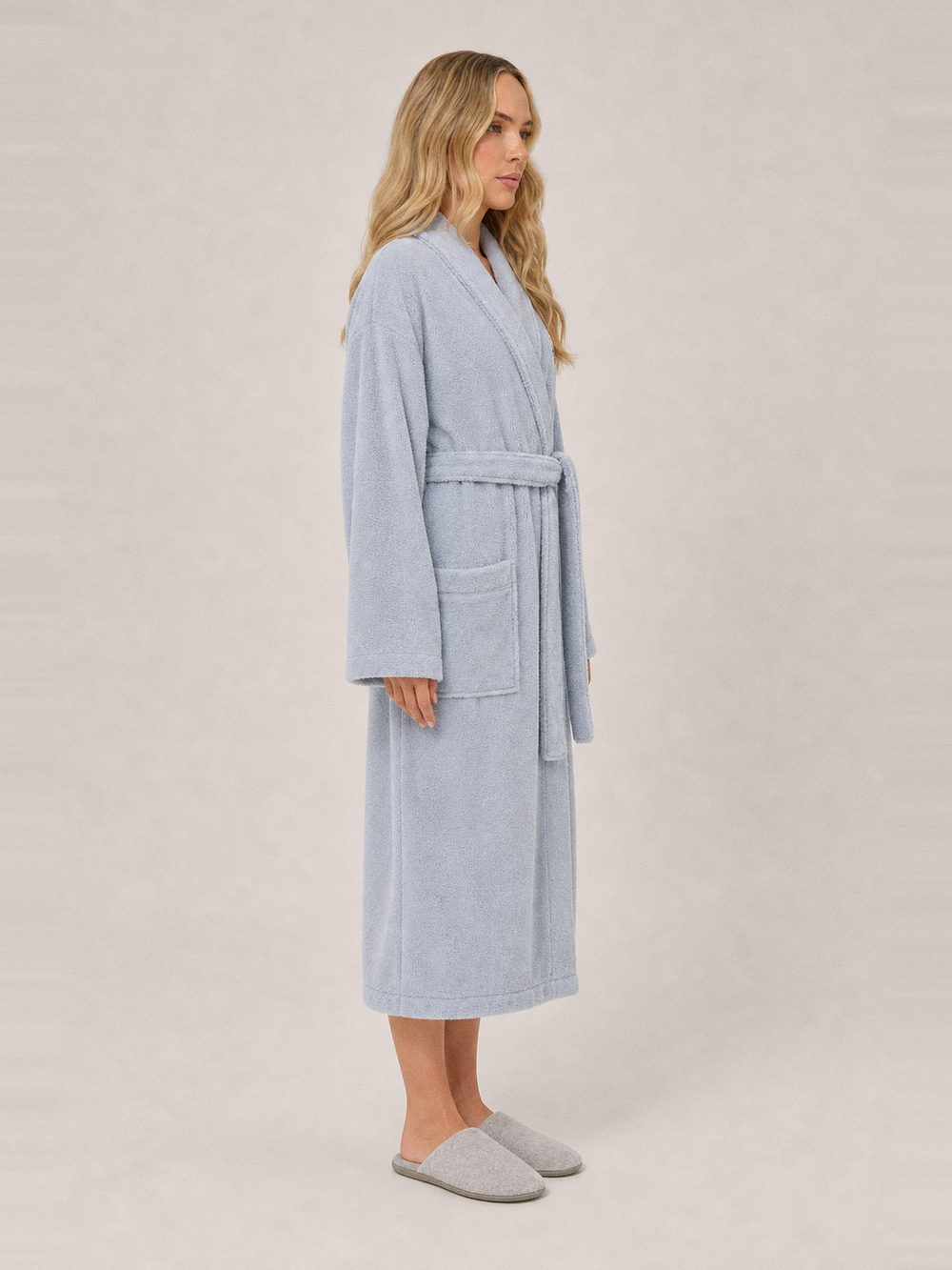 Robe de chambre douce – longueur portée de profil
