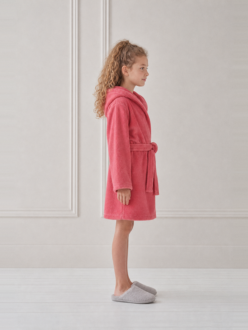 Robe de chambre enfant rouge – longueur portée de profil