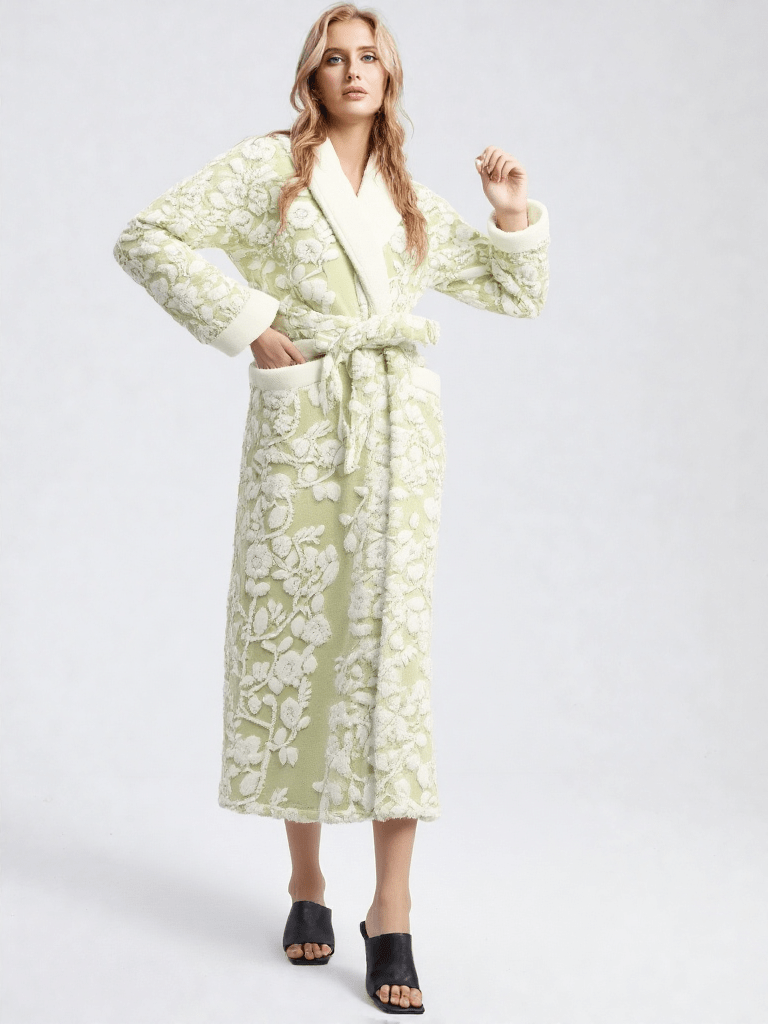 Robe de chambre femme luxe polaire, vue portée, chaud, femme, hiver, kimono, long, luxe, mami, motif, pilou, polaire, treschaud, velour, vert