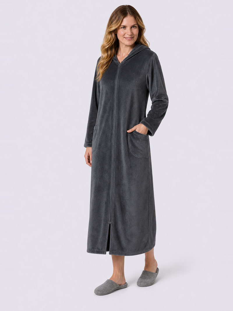 Robe de chambre femme senior facile à enfiler – portée de face