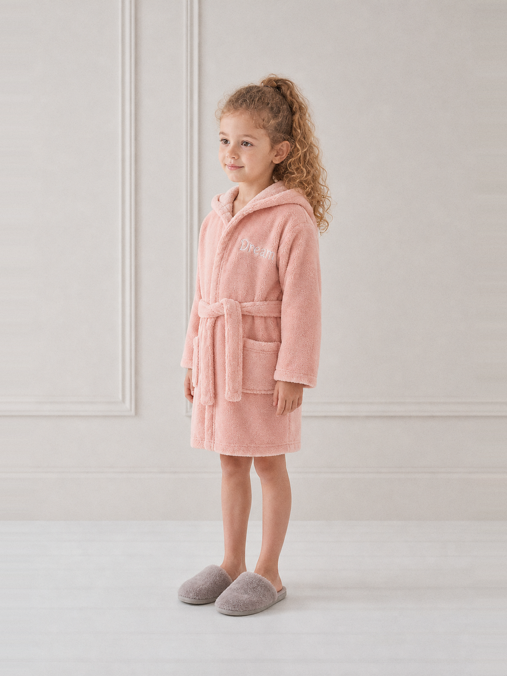 Robe de chambre fille 4 ans – longueur portée de profil