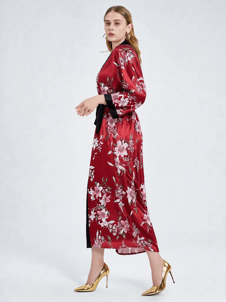 Vue de dos ou tombé, robe de chambre kimono femme grande taille