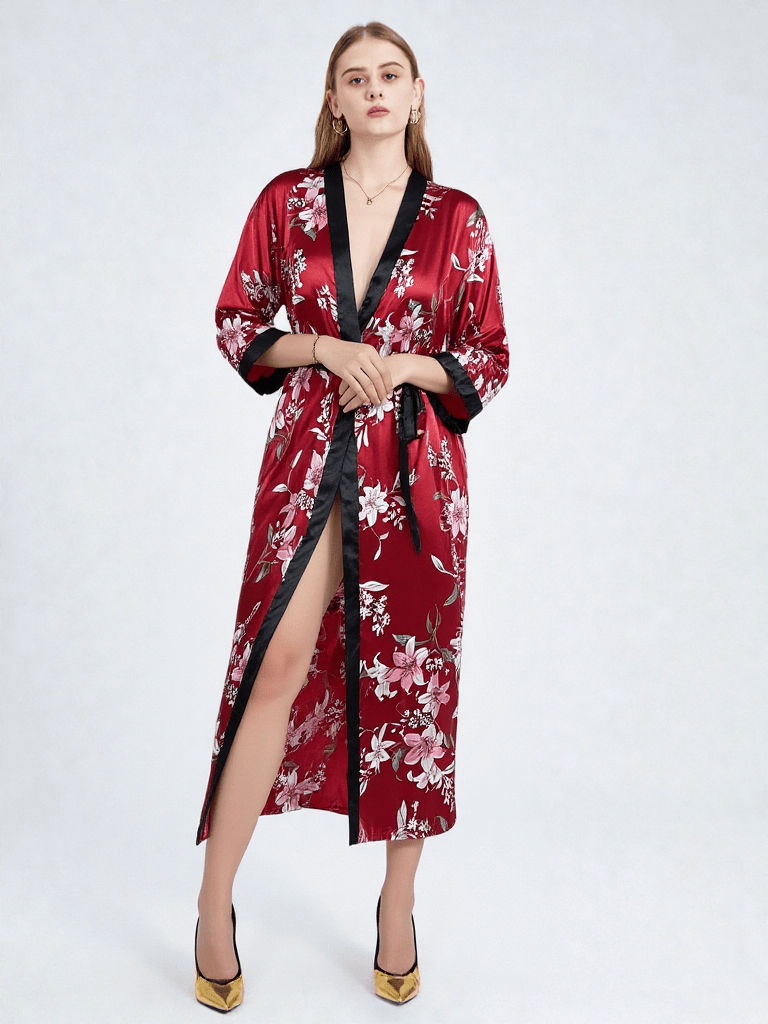 Robe de chambre kimono femme grande taille, vue portée, femme, grandetaille, kimono, leger, long, motif, original, rouge, satin, soie, été