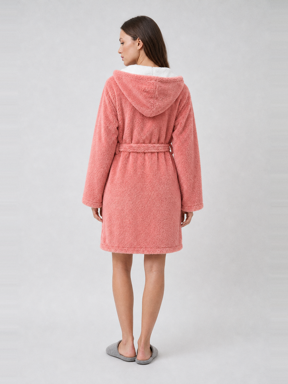 Robe de chambre moumoute femme rose à capuche – vue de dos