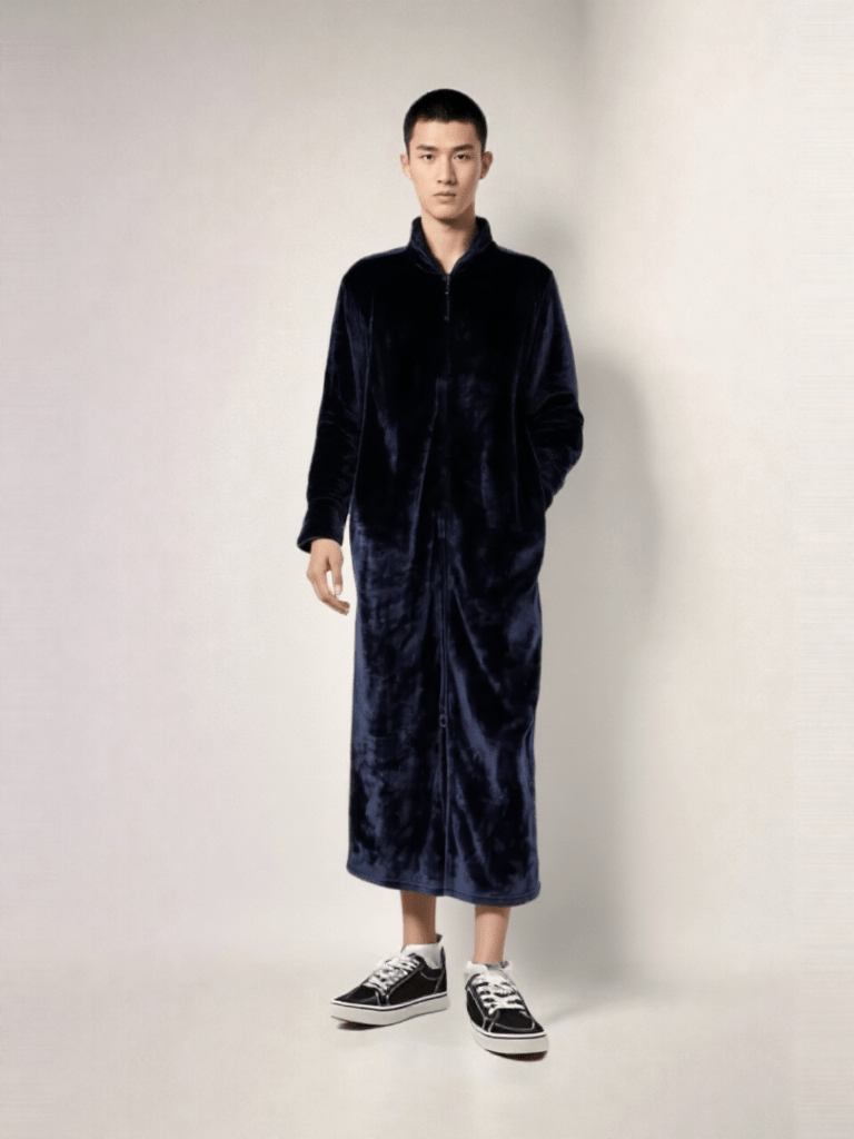 Robe de chambre très chaude homme, vue portée, bleu, chaud, hiver, homme, long, pilou, polaire, treschaud, uni