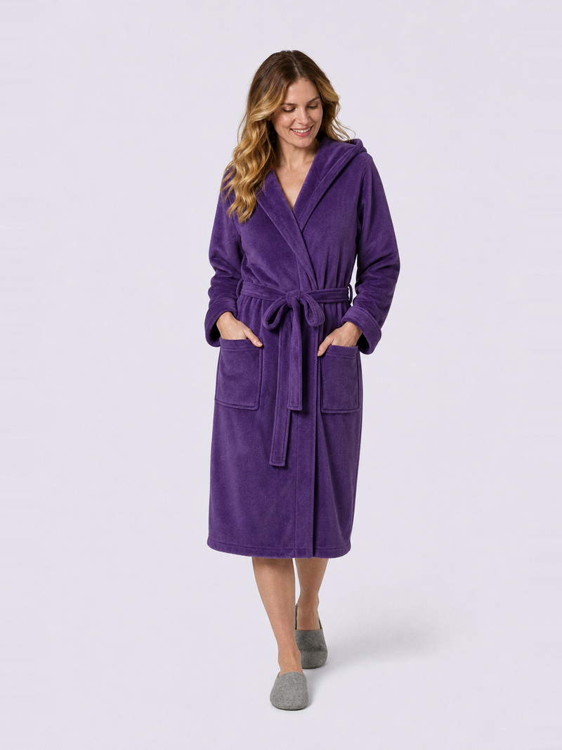 Robe de chambre violette femme – portée de face